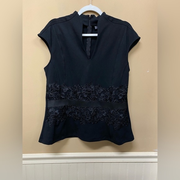 7th Avenue New York & Company V Neck Black Blouse Crochet Details Size L NWT - Picture 1 of 6